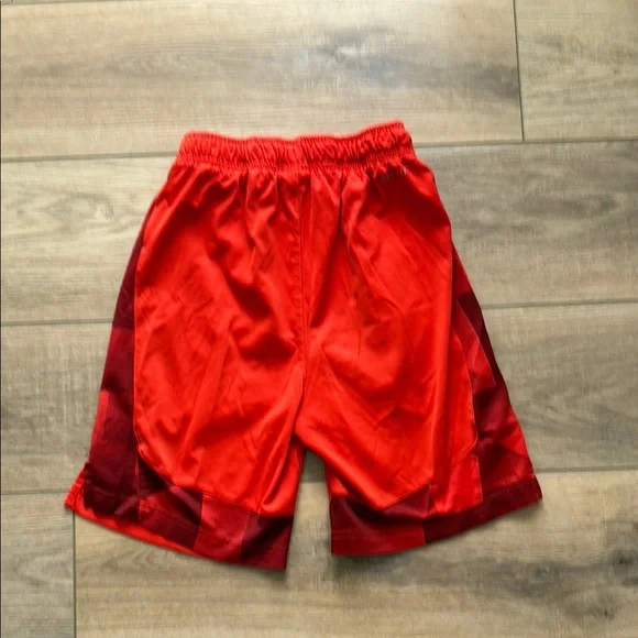 Nike Dri Fit Performance Shorts - Picture 4 of 5